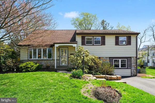 $495,000 | 256 Woodlawn Drive, Lansdale, PA 19446