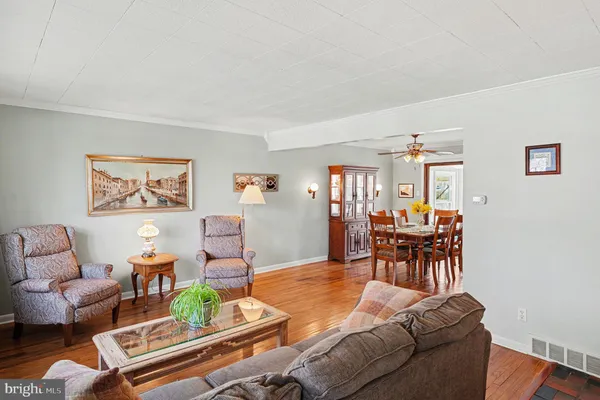 $495,000 | 256 Woodlawn Drive, Lansdale, PA 19446