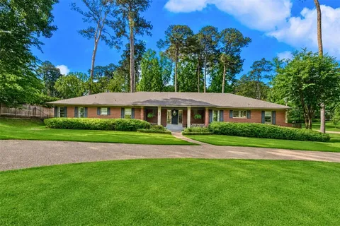 $925,000 | 551 Sherwood Road, Shreveport, LA 71106