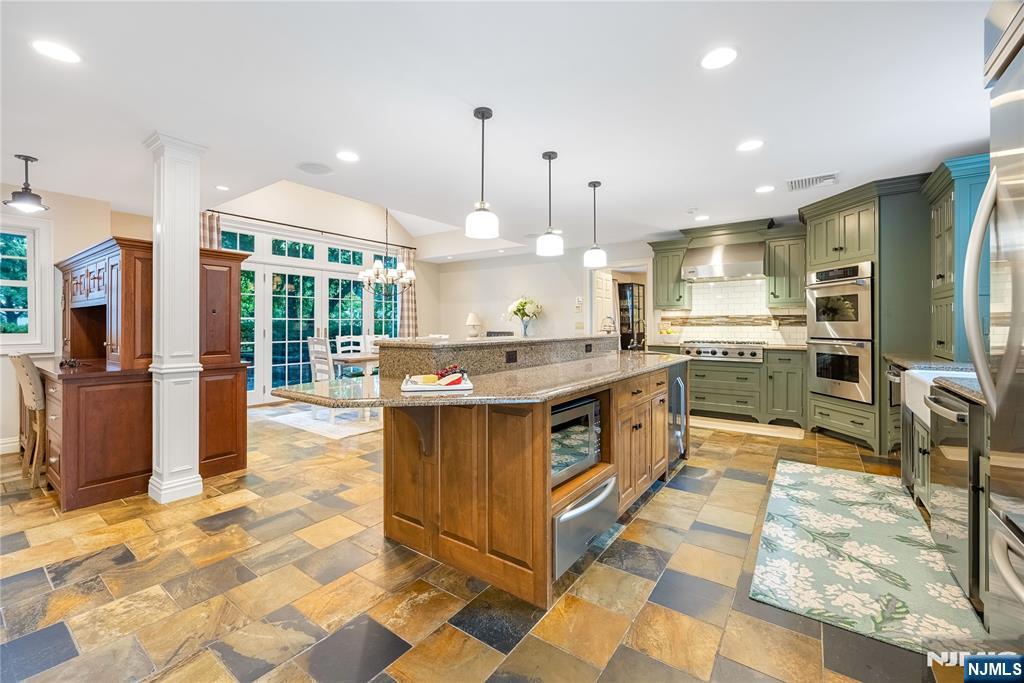 72 Hopper Farm Road Upper Saddle River, NJ 07458 - Photo 11 of 50 Gallery Image 11