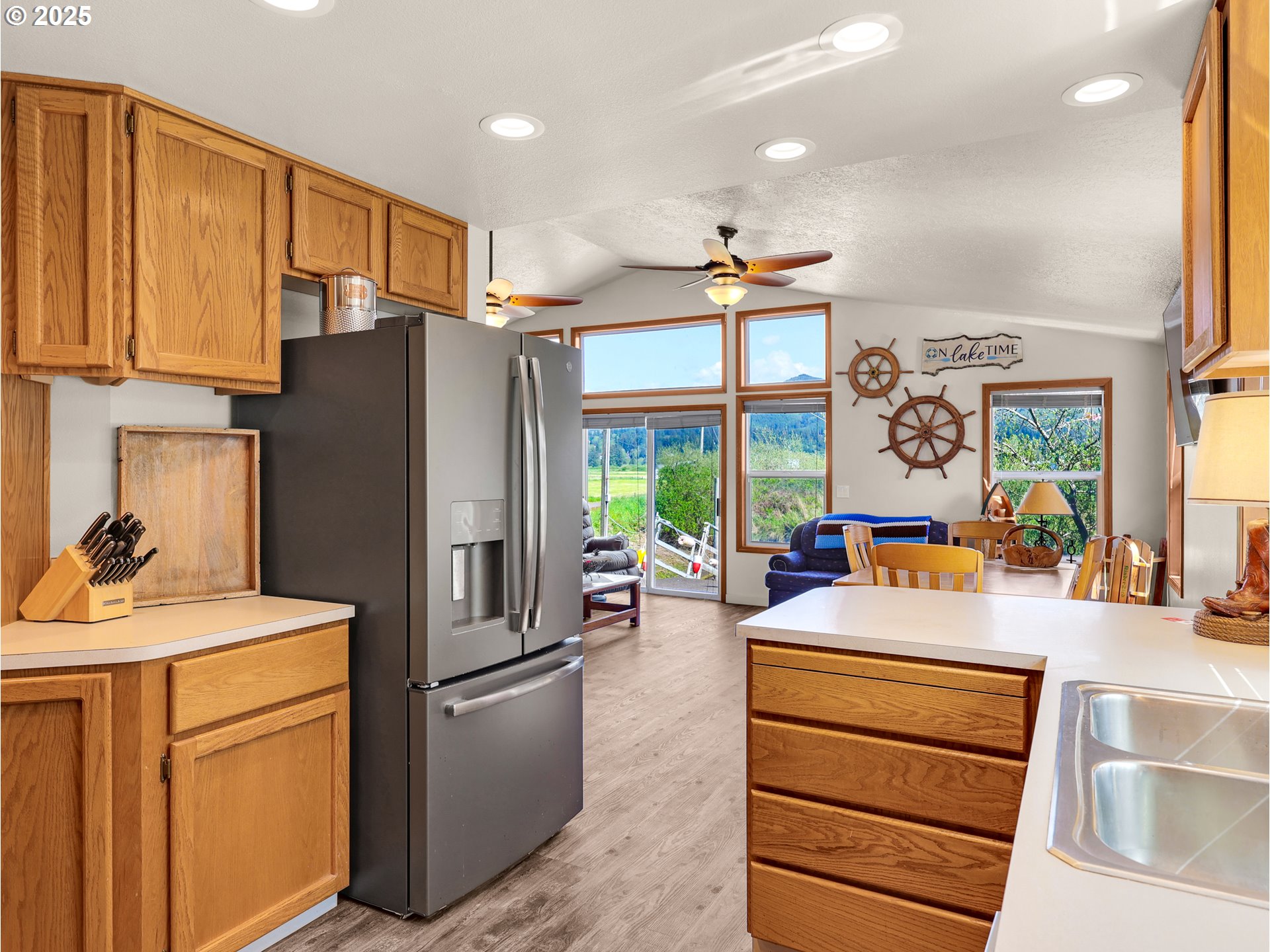 38085 Island Drive Nehalem, OR 97131 - Photo 22 of 41