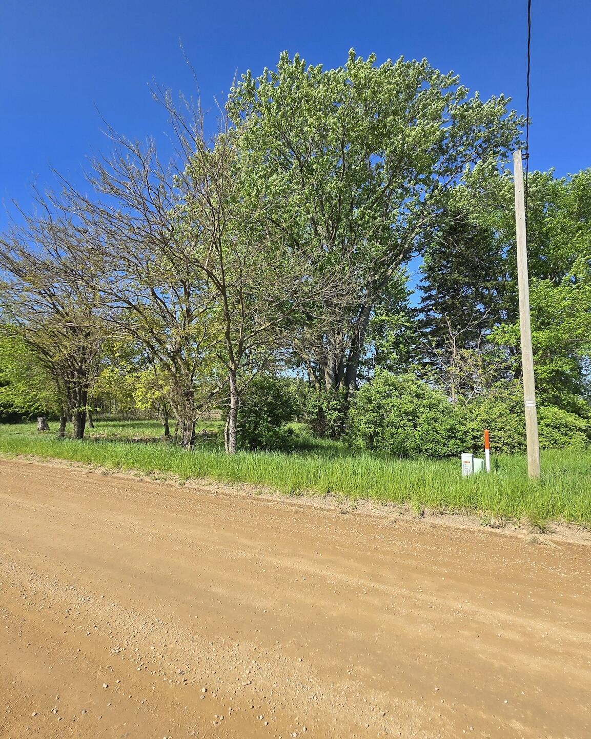 18946 Avery Road Three Oaks, MI 49128 - Photo 5 of 9 IMG_6149