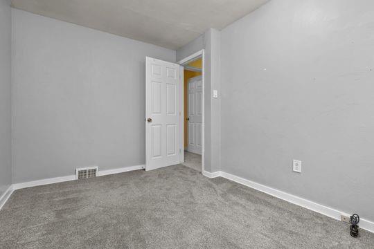 2050 Township Road Monroeville, PA 15146 - Photo 20 of 25