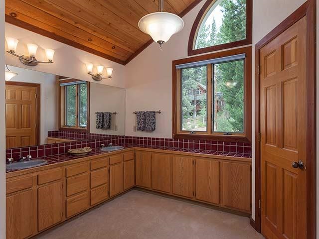 11788 Bennett Flat Road Truckee, CA 96161 - Photo 11 of 14 Gallery Image 11