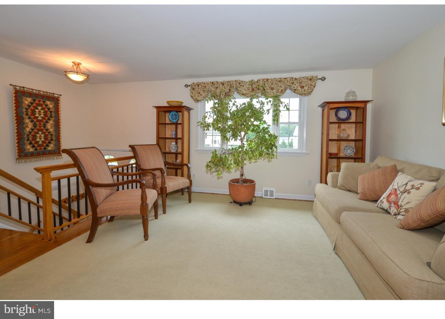 626 Cedarbrook Road Southampton, PA 18966 - Photo 4 of 20 Gallery Image 4