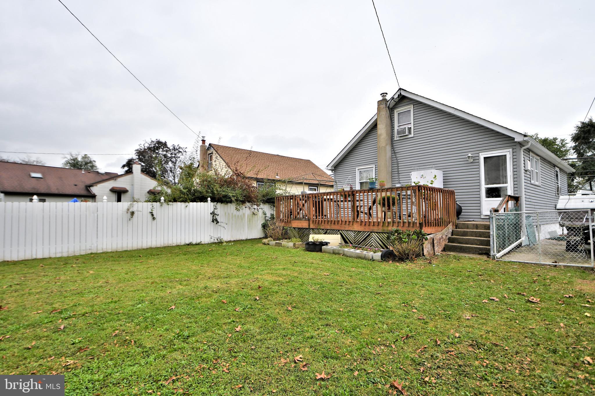 1805 State Rd. Croydon, PA 19021 - Photo 29 of 32 Exterior back