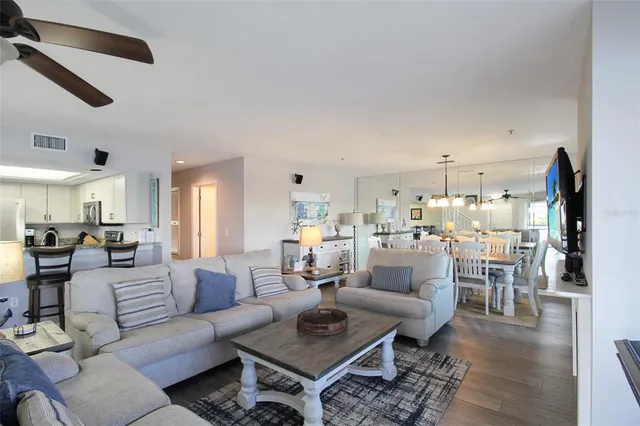 $9,500 | 1389 Siesta Bayside Drive, Unit 1389F, Sarasota, FL 34242