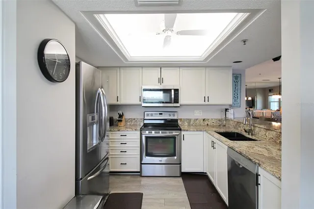 $9,500 | 1389 Siesta Bayside Drive, Unit 1389F, Sarasota, FL 34242