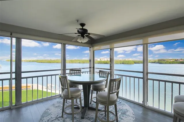 $9,500 | 1389 Siesta Bayside Drive, Unit 1389F, Sarasota, FL 34242