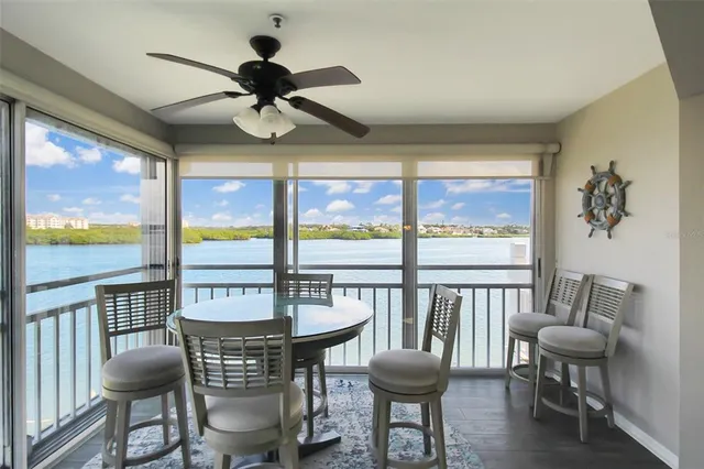 $9,500 | 1389 Siesta Bayside Drive, Unit 1389F, Sarasota, FL 34242