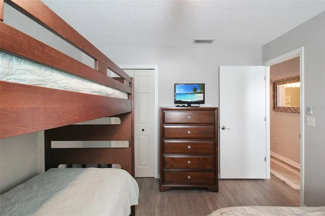 $9,500 | 1389 Siesta Bayside Drive, Unit 1389F, Sarasota, FL 34242