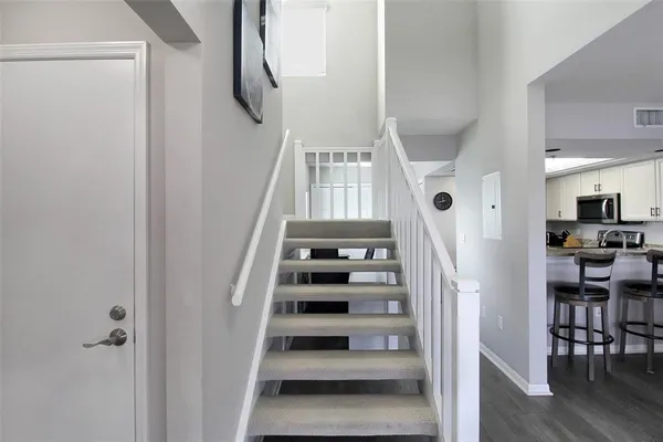 $9,500 | 1389 Siesta Bayside Drive, Unit 1389F, Sarasota, FL 34242