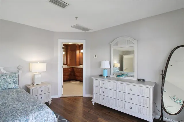 $9,500 | 1389 Siesta Bayside Drive, Unit 1389F, Sarasota, FL 34242