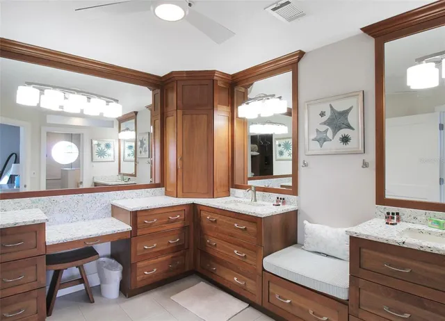 $9,500 | 1389 Siesta Bayside Drive, Unit 1389F, Sarasota, FL 34242