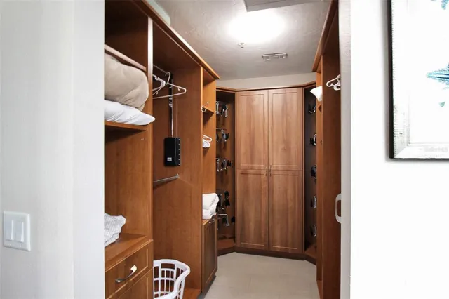 $9,500 | 1389 Siesta Bayside Drive, Unit 1389F, Sarasota, FL 34242