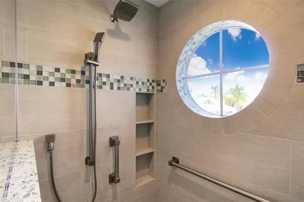 $9,500 | 1389 Siesta Bayside Drive, Unit 1389F, Sarasota, FL 34242