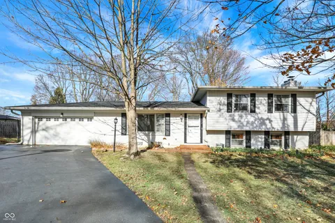 $250,000 | 2706 Lakewood Drive North, Carmel, IN 46033