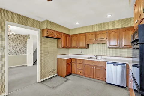 $250,000 | 2706 Lakewood Drive North, Carmel, IN 46033