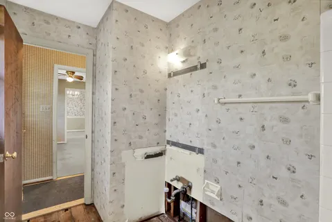 $250,000 | 2706 Lakewood Drive North, Carmel, IN 46033