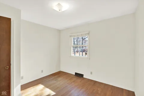 $250,000 | 2706 Lakewood Drive North, Carmel, IN 46033