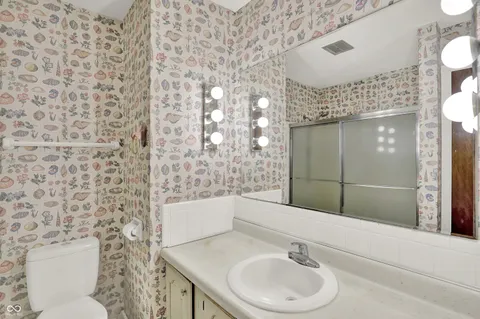 $250,000 | 2706 Lakewood Drive North, Carmel, IN 46033