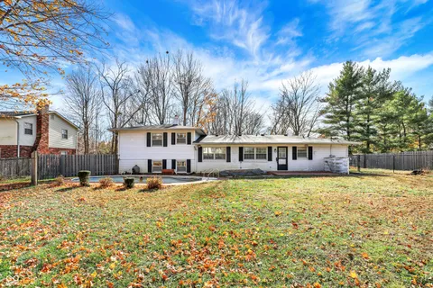 $250,000 | 2706 Lakewood Drive North, Carmel, IN 46033