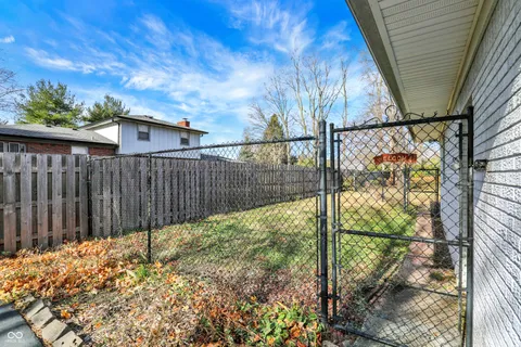 $250,000 | 2706 Lakewood Drive North, Carmel, IN 46033