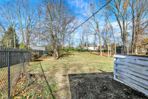 $250,000 | 2706 Lakewood Drive North, Carmel, IN 46033