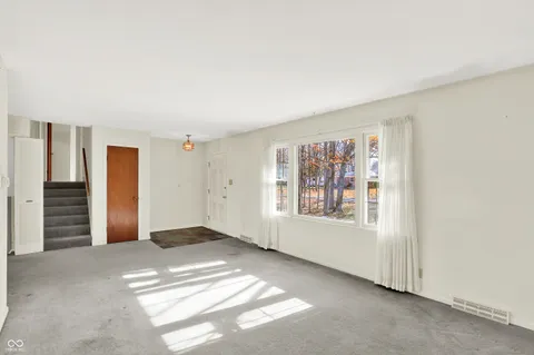 $250,000 | 2706 Lakewood Drive North, Carmel, IN 46033