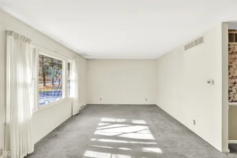 $250,000 | 2706 Lakewood Drive North, Carmel, IN 46033