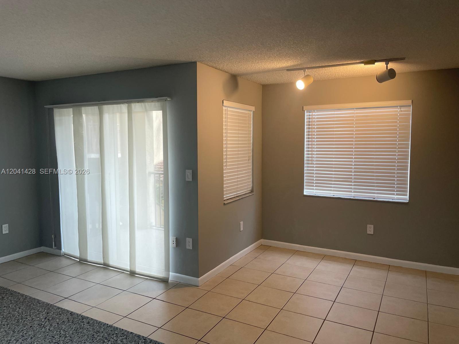 761 North Pine Island Road, Unit 203 Plantation, FL 33324 - Photo 9 of 38