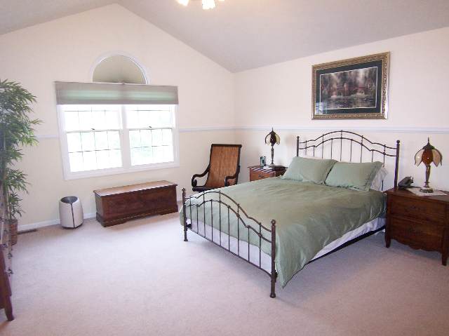 5412 North Rothmere Drive Peoria, IL 61615 - Photo 7 of 8 Gallery Image 7