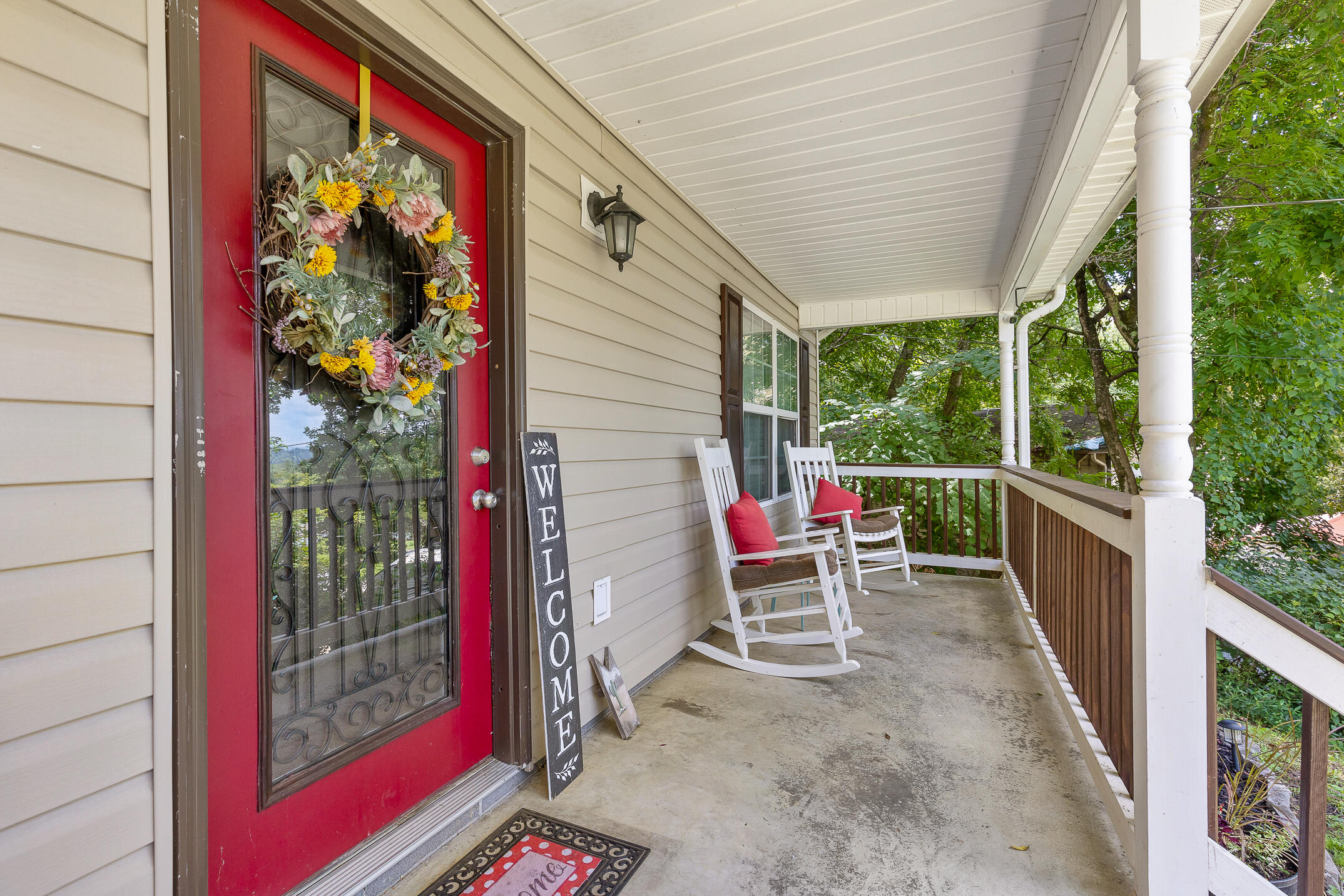 430 Indian Springs Road Ringgold, GA 30736 - Photo 3 of 34 Indian-32