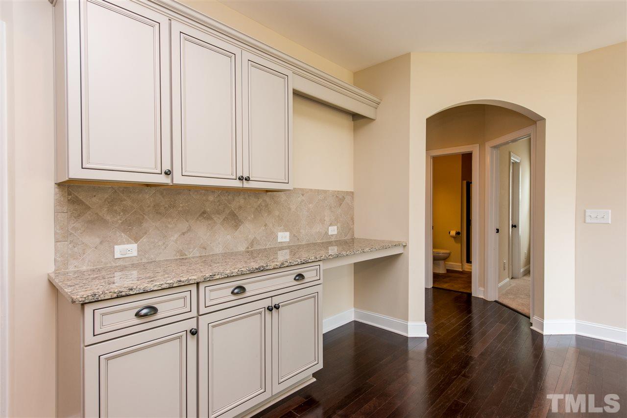 4300 Glengrove Road Raleigh, NC 27616 - Photo 7 of 25