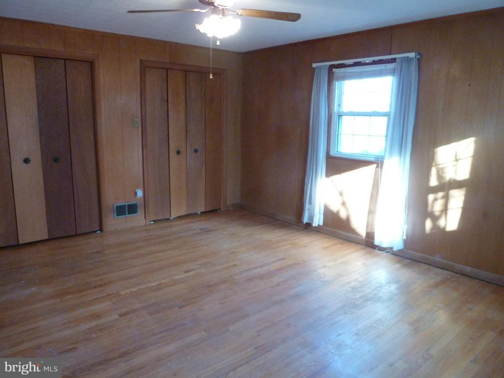 1809 Brisbane Street Silver Spring, MD 20902 - Photo 18 of 27 Family Room