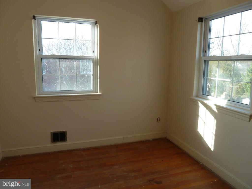 1809 Brisbane Street Silver Spring, MD 20902 - Photo 23 of 27 Bedroom