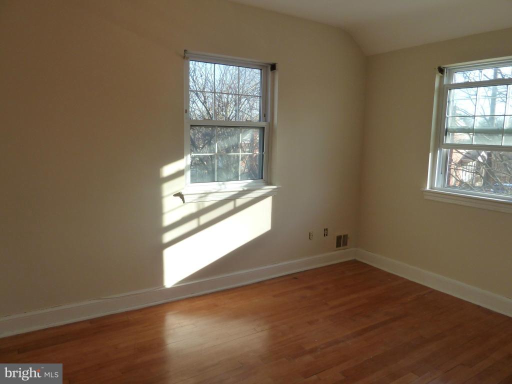 1809 Brisbane Street Silver Spring, MD 20902 - Photo 25 of 27 Bedroom (Master)