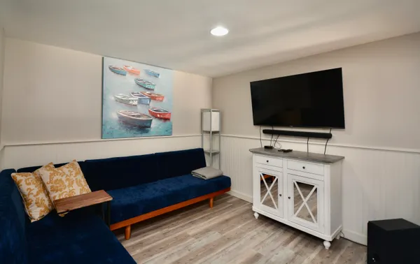 $499,900 | 608 Otter Road, Grantham, NH 03753