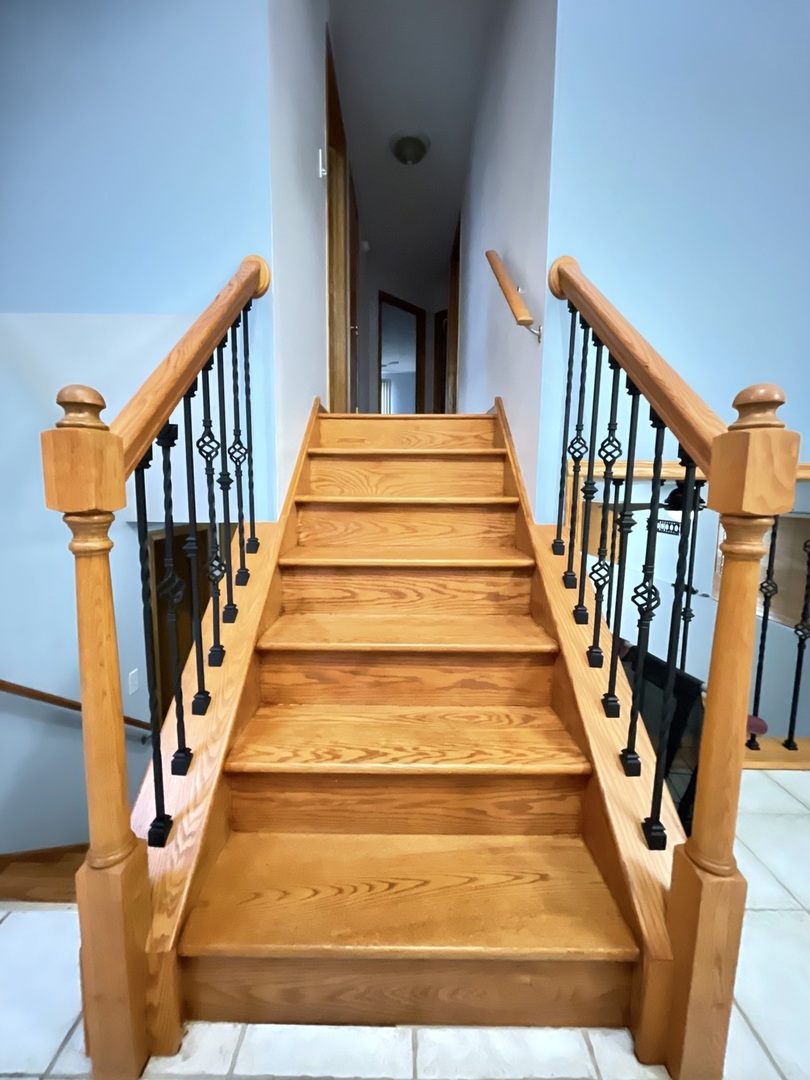 7051 West 64th Place Chicago, IL 60638 - Photo 12 of 23