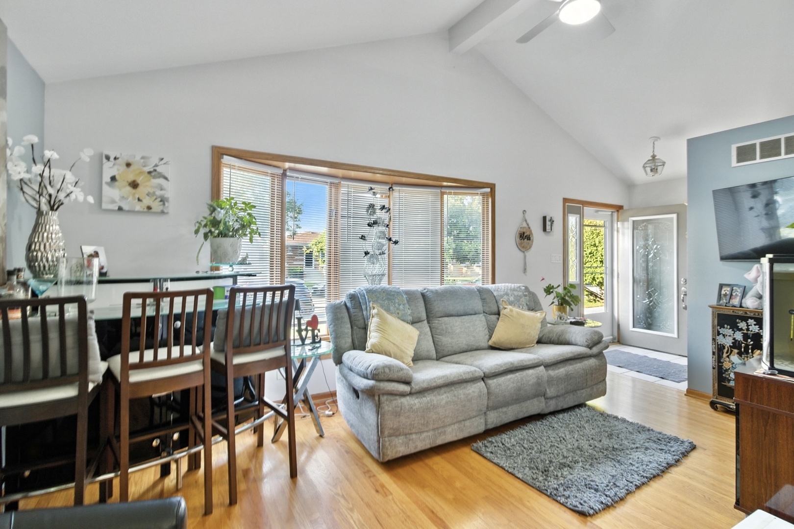 7051 West 64th Place Chicago, IL 60638 - Photo 5 of 23