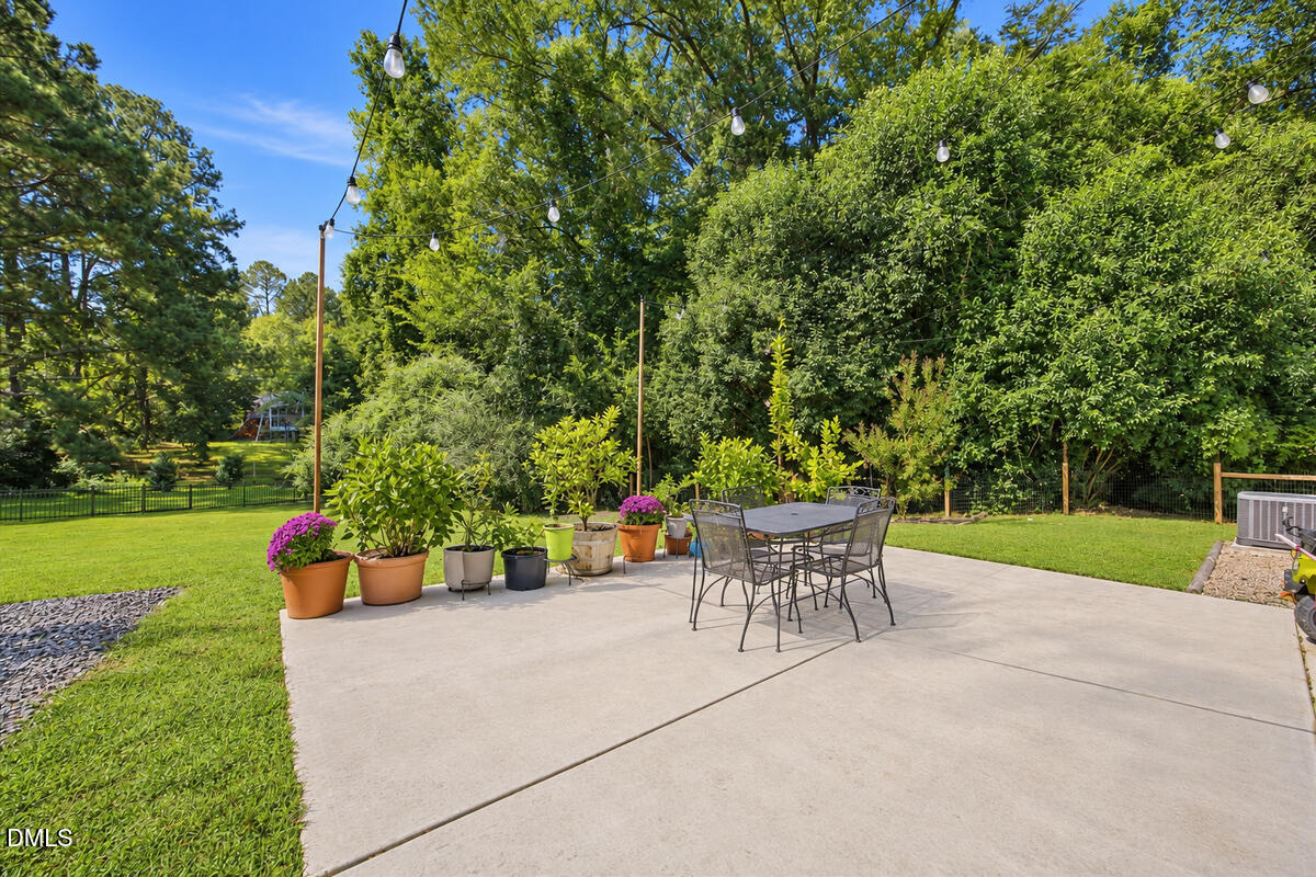 2613 West Cornwallis Road Durham, NC 27705 - Photo 30 of 47 31