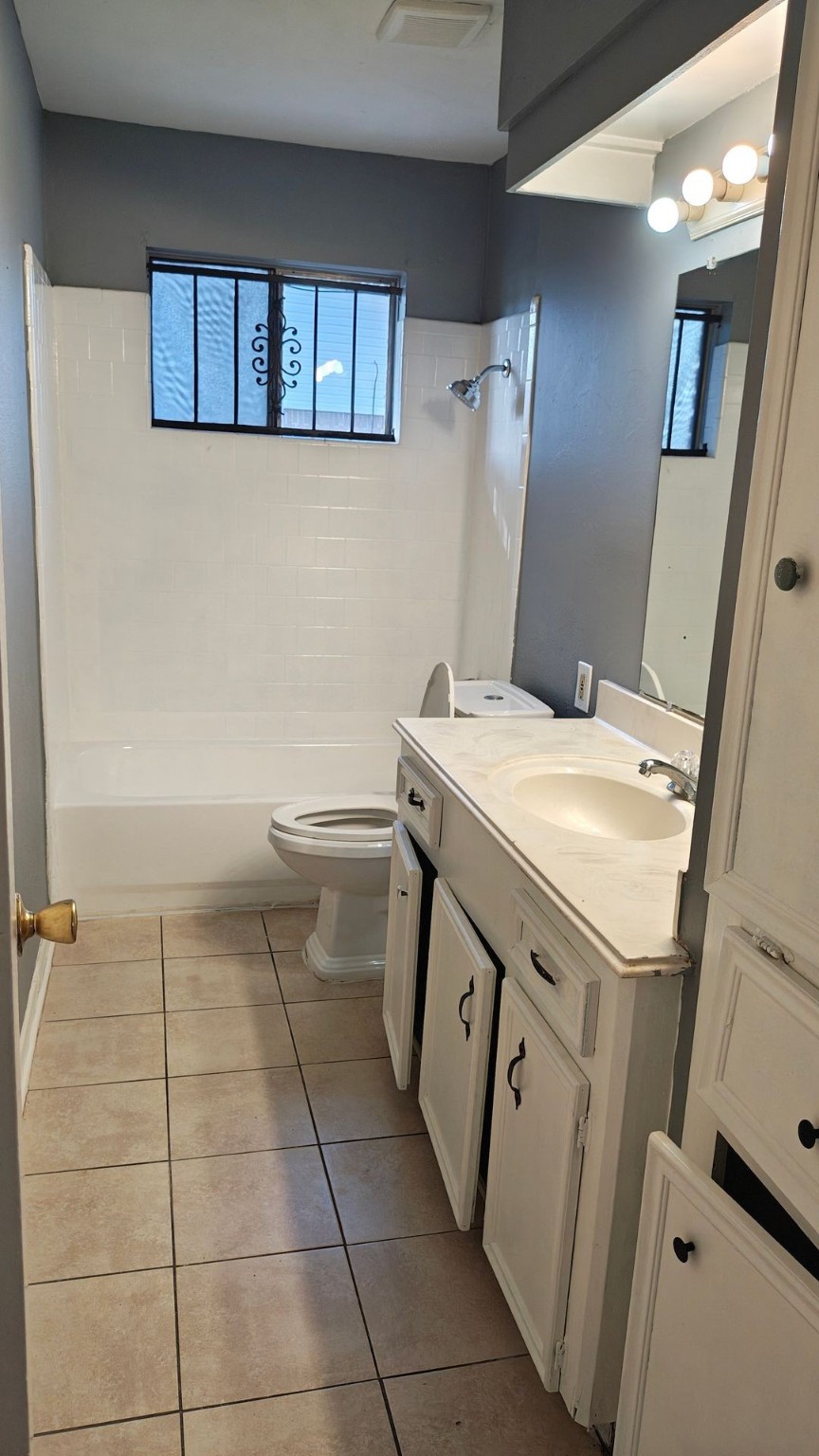 6666 Laughlin Drive Houston, TX 77489 - Photo 7 of 8