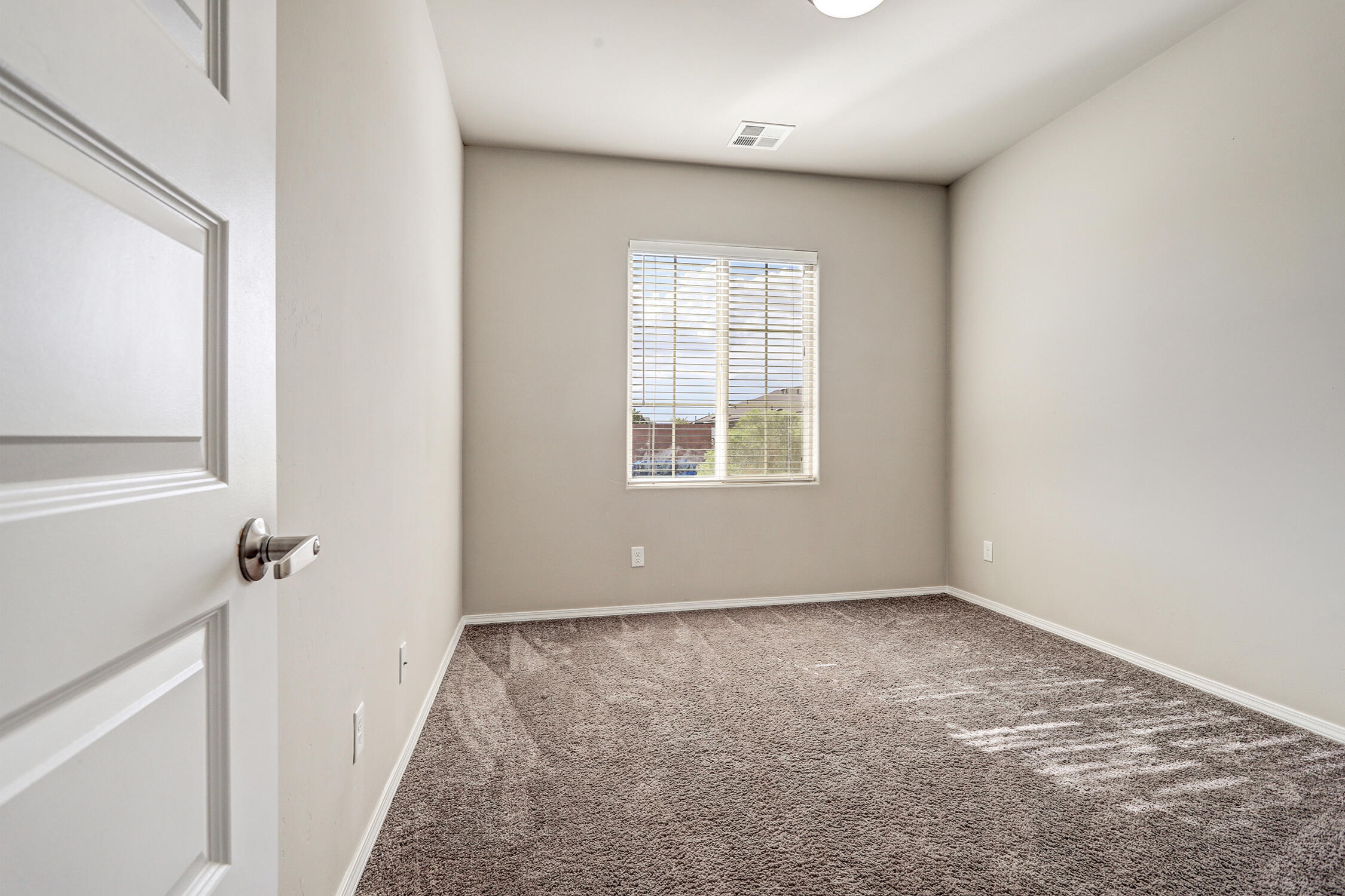 6305 Kestrel Drive Northeast Rio Rancho, NM 87144 - Photo 22 of 26 Gallery Image 22