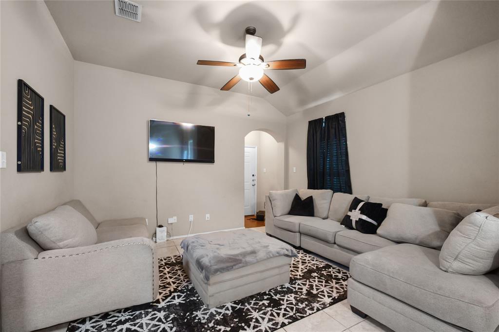 363 Armstrong Lane Lavon, TX 75166 - Photo 6 of 25