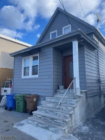 a view of entrance of the house