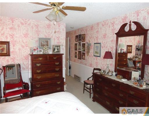 229 C Convent Road Monroe Township, NJ 08831 - Photo 14 of 25 Gallery Image 14