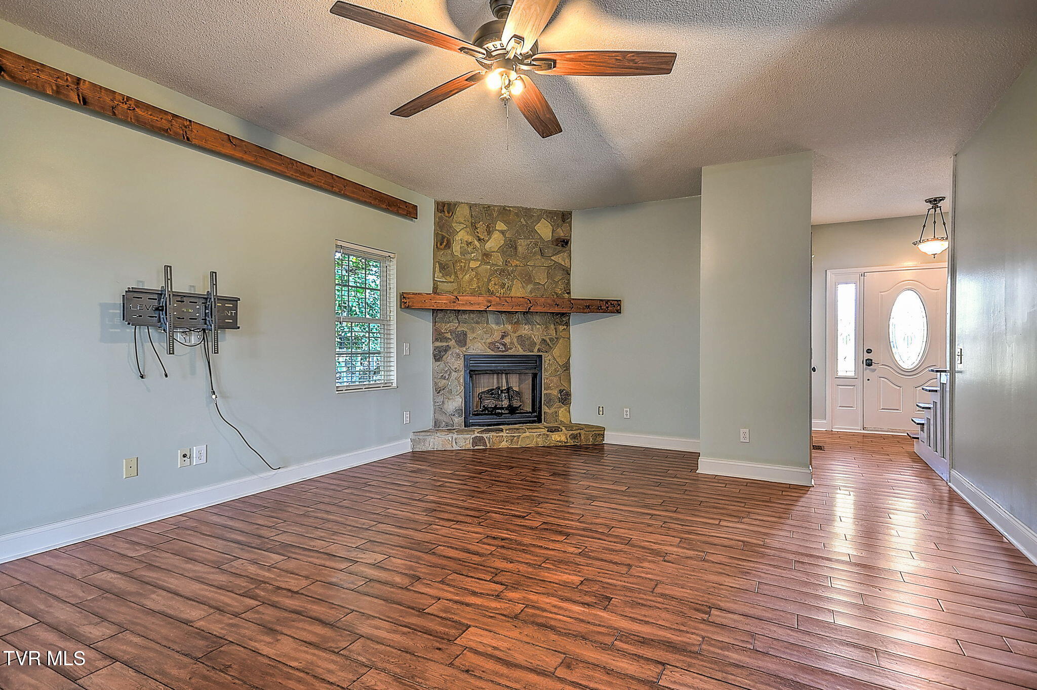 152 Painter Road Fall Branch, TN 37656 - Photo 3 of 32 10-web-or-mls-153 Painter TM-10