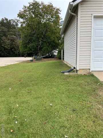 $1,975 | 126 Shady Village Court, Lake St. Louis, MO 63367