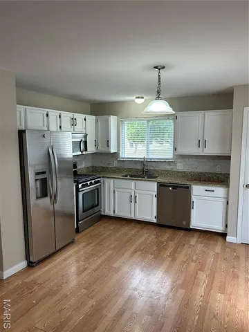 $1,975 | 126 Shady Village Court, Lake St. Louis, MO 63367