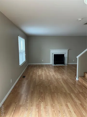 $1,975 | 126 Shady Village Court, Lake St. Louis, MO 63367